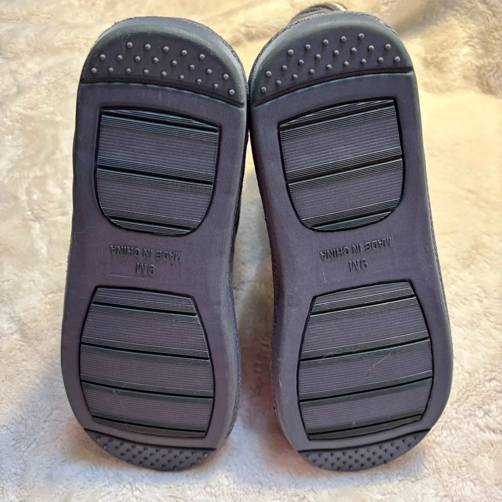 NEW Cozy Slippers Size 9 Black and Gray with Plush Lining American Rag NIB - Picture 7 of 12